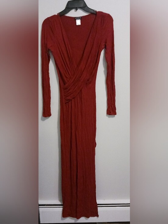 VENUS Dresses & Skirts - Venus Burgundy Red Long Sleeve Plunge Faux Wrap Side Slit Maxi Dress XS